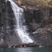 Vi paddlade f&ouml;rbi n&aring;gra fall, b.la detta. Foto: jag.