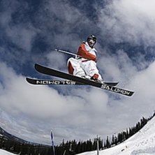 L&auml;gger en smood 180 nicke st&aring;r under och fotar.. Foto: Nicke Jacobsson. &Aring;kare: NIclas Karlsson.