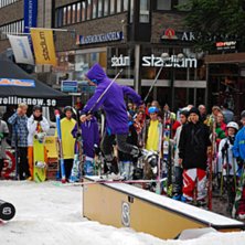 Rollin&amp;#039; Snow Railjam 2010

Fler bilder:. Foto: Emil Rockl&ouml;v. &Aring;kare: Oscar Wester.