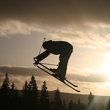 formsvacka s&aring; ja fotade.

oskar l&auml;rde sig plak. Foto: Julius Aspman. &Aring;kare: Oscar ekstedt cederin.