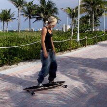 k&ouml;pte mig en longboard i Key West. faaaast &aring;ker . Foto: mickan isaksson. &Aring;kare: soffy.