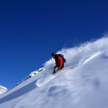 Offpist med Funitel Peclet i fonden
. Foto: Anna Grimfors. &Aring;kare: Joakim Wiberg.