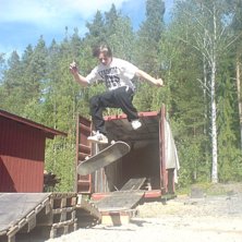 kickflip:D. Foto: William Dorg. &Aring;kare: Adam Granlund.