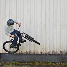 Wallride... Foto: Markus Larsson. &Aring;kare: Simon Persson (jag).