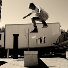 Kickflip. Foto: Algot Olsen (jag). &Aring;kare: Hjalmar Olsn.