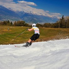 Foto: Klaus Esser. &Aring;kare: Adam Esser.
