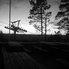 Toppen(!) i kl&auml;ppen under en solnedg&aring;ng . Foto: Anton.