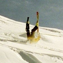Koffe leker stuntman.... Foto: Daniel Beyer. &Aring;kare: Coffe.