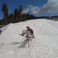 &Aring;kare: Nikla$ Lundgren.