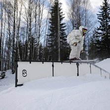 ja k&ouml;r flatdown r&auml;cket i bjurs=). Foto: ViktorK. &Aring;kare: Jag.