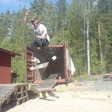 kickflip:D. Foto: William Dorg. &Aring;kare: Adam Granlund.