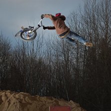 jimmy g&ouml;r en sjuk super man whip !. Foto: johan rasmussen. &Aring;kare: jimmy nyman.