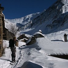 +20 i januarisolen. p&aring; tur upp i dalen. Foto: jonas tuvesson. &Aring;kare: jakob wallin.