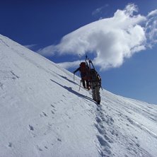 P&aring; v&auml;g ifr&aring;n Rifugio Gnifetti 3647 m&ouml;h mot Pun. Foto: Andreas Olsson. &Aring;kare: Jonas str&ouml;mqvist,Bj&ouml;rn gansj&ouml;.