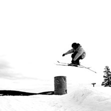 Jumpin,*. Foto: Johan tysk. &Aring;kare: Fredrik Bergsten.