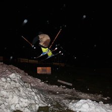 3a Japan! j&auml;vligt sk&ouml;nt hopp. Foto: Fabian Omne. &Aring;kare: Benjamin Hjertstrand.
