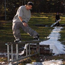 noseslide. Foto: Robin swed. &Aring;kare: Pelle Renstr&ouml;m.