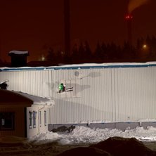 Drop---&amp;gt;Wallride!

. Foto: Gustaf Wennerstr&ouml;m. &Aring;kare: Erik Lundmark.