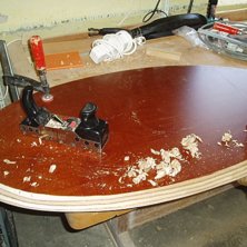 Hyvla ner kanten runt hela br&auml;dan ca 3mm och ca 3.