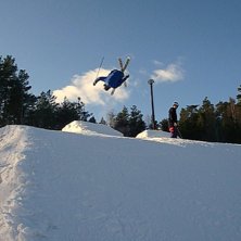 skutt. Foto: Wille Falk. &Aring;kare: Jesper Olsson (jag).
