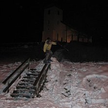 Kirkeg&aring;rden er morsom p&aring; en l&oslash;rdagskveld!
. Foto: Kris L&oslash;ken. &Aring;kare: Benni Br&aring;ten.