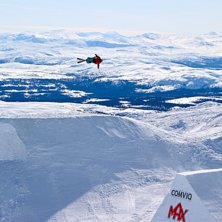 Foto: Anton Lith&eacute;n. &Aring;kare: Simon Dumont.