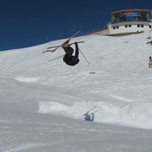 &Aring;kare: Peter Wallin.