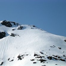 En perfekt lutning bland sm&aring;klippor och ett ytsl�. Foto: Emil Persson. &Aring;kare: Karl Agestam.