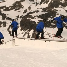 yeah 270 till sw up till frontside av :D . Foto: Viktor. &Aring;kare: JAD :D.