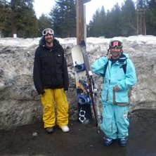 Tr&ouml;tta efter en heldag i backen. Jag, Oskar och M. Foto: Oskar Brandberg. &Aring;kare: Micke J&ouml;rgensen och Jesper Tengvall.