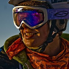 man kan vara glad &aring; bl&ouml;da n&auml;sblod samtidigt:). Foto: daniel r&ouml;nnb&auml;ck. &Aring;kare: alric ljunghager.
