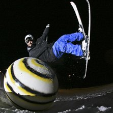 Hand draaaag. Foto: Oskar Lundgren. &Aring;kare: Johan Wellert.