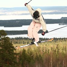 360 p&aring; v&auml;g till mute tror jag. Foto: Jacob Gustafsson. &Aring;kare: Rasmus ericson.