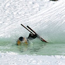 Man blir bl&ouml;t om man testar att &aring;ka &ouml;ver den ti. Foto: Tomas Ejdersund. &Aring;kare: ??.