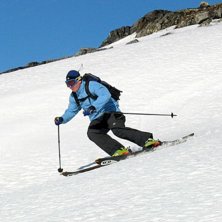 Selv p&aring; h&aring;rd sne kan man have det sjovt.. Foto: Christian Helweg. &Aring;kare: Jesper Labansen.