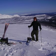 P&aring; v&auml;g mot Kittelfj&auml;llstoppen. Foto: Oskar. &Aring;kare: John H&ouml;glind.