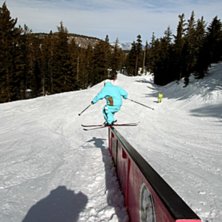 Down-ledge i Mammoth&amp;#039;s South Park.. Foto: Mikael J&ouml;rgensen. &Aring;kare: Jesper Tengvall.