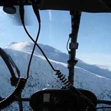 P&aring; v&auml;g upp p&aring; berget... F&aring;r ig&aring;ng mitt skidsu. Foto: jag igen. &Aring;kare: ingn &auml;nnu.