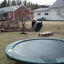 N&aring; chill trick. Foto: Aron &Ouml;stman. &Aring;kare: Axel &Ouml;stman (jag).