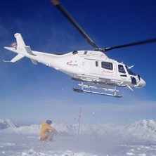 N&auml;r man inte hittar puder med guid o kl&auml;ttring s. Foto: Anders Larsson.