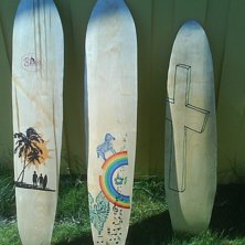 hemma byggd longboard, min br&auml;da i mitten. Foto: jag Simon Martinsson.