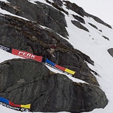 Foto: Johan Hellman. &Aring;kare: Wille Lindberg beh&ouml;ver inte mycket sn&ouml; f&ouml;r att &aring;ka skidor, det r&auml;cker med mossa, sten och banners..
