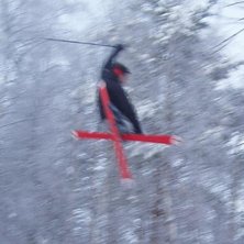 Urs&auml;kta f&ouml;r John som &auml;r darrig p&aring; handen.. Foto: John Nilsson. &Aring;kare: Niclas Fredrixon.