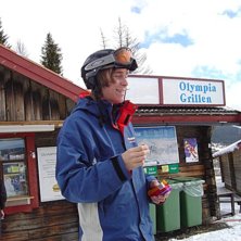 Ja, t&auml;nk va gla man ka va f&ouml;r en chokladboll &aring; . Foto: Anders. &Aring;kare: Ted.