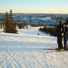 Brorsonen och brorsan (och jag) p&aring; v&auml;g att v&auml;rm. Foto: Seth Pylad. &Aring;kare: Jeppe &amp;amp; Nicke.