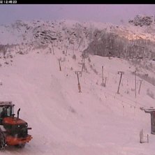 Det n&aelig;rmer seg &aring;pning...
Godt nytt&aring;r!
 Det har.