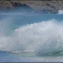 Yann is rippin&amp;#039; some waves. Foto: Johan Tr&auml;g&aring;rdh.