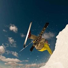 Backcountry jibbing med Icelantic Scout!. Foto: Erik Hammarsten. &Aring;kare: Petter Elfsberg.