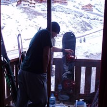 d&auml;r st&aring;r den, min k&auml;ra br&auml;da. Foto: Anna tror jag.