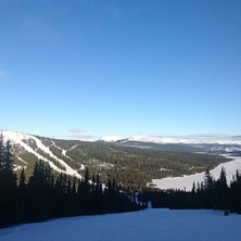 Str&aring;lende sol
Det er en nydelig dag og sola skinn.